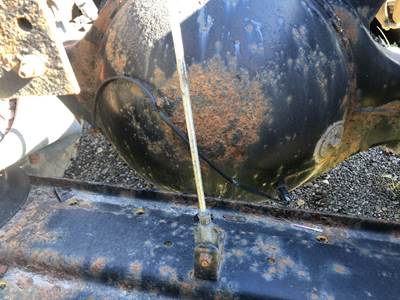 Eaton RS404 Rear Axle Housing for a International 9900