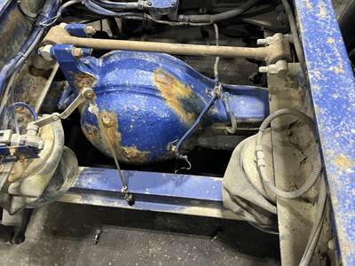 Eaton RS404 Rear Axle Housing for a Kenworth W900L