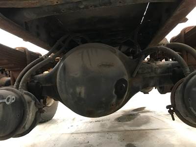 Eaton RS404 Rear Axle Housing for a International 4400