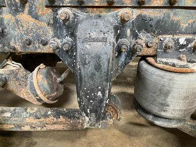 Eaton RS404 Rear Axle Housing for a Freightliner Columbia 120