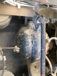 Eaton RS404 Rear Axle Housing for a Freightliner FLD120