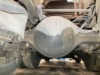 Eaton RS404 Rear Axle Housing for a International 8600