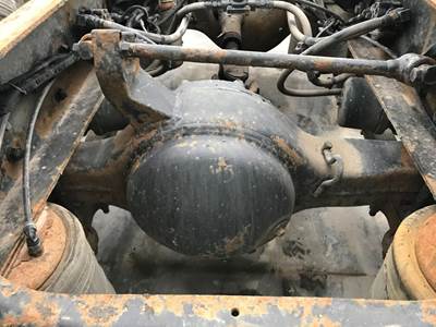 Eaton RS404 Rear Axle Housing for a International Durastar (4400)