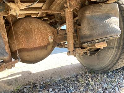 Eaton RS404 Rear Axle Housing for a International 4300