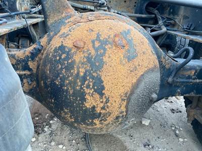 Eaton RS404 Rear Axle Housing for a Freightliner C120 Century