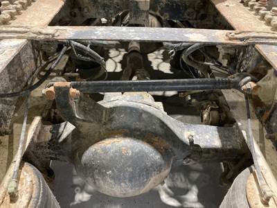 Eaton RS404 Rear Axle Housing for a International 8600