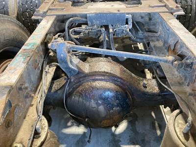 Eaton RS404 Rear Axle Housing for a International 9200