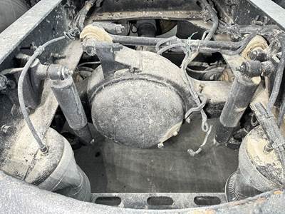 Eaton RS404 Rear Axle Housing for a Volvo VNL