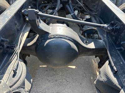 Eaton RS404 Rear Axle Housing for a International 9400