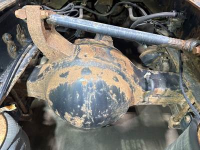 Eaton RS404 Rear Axle Housing for a International Prostar