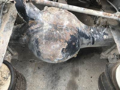 Eaton RS405 Rear Axle Housing for a International 8600