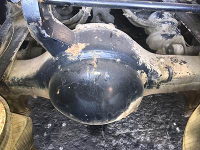 Eaton RS405 Rear Axle Housing for a International 9200