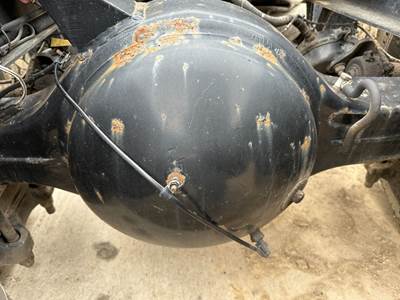 Eaton RS405 Rear Axle Housing for a International 9200