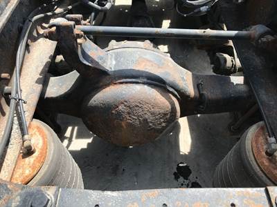 Eaton RS405 Rear Axle Housing for a International 8600