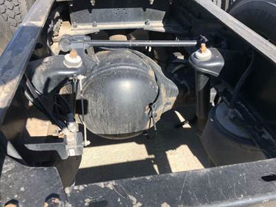 Eaton RSH40 Rear Axle Housing for a Kenworth W900L