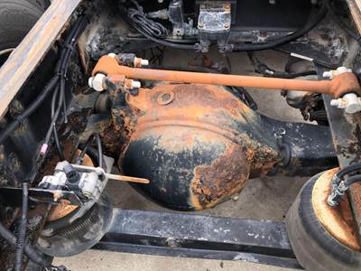 Eaton RSP40 Rear Axle Housing for a Kenworth T600