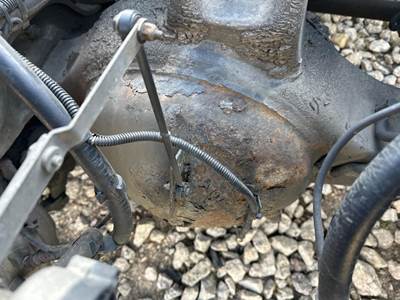 Eaton RSP40 Rear Axle Housing for a Kenworth T660