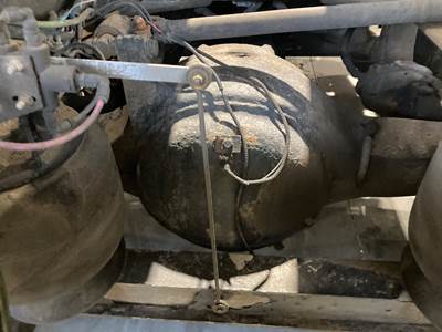 Eaton RSP40 Rear Axle Housing for a Peterbilt 379