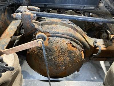 Eaton RSP40 Rear Axle Housing for a Peterbilt 579