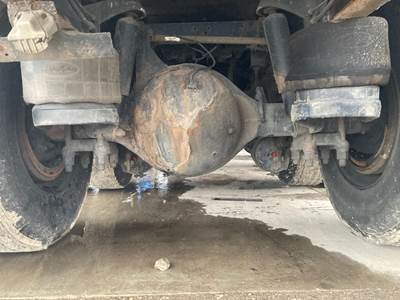 Eaton RSP41 Rear Axle Housing for a Peterbilt 340