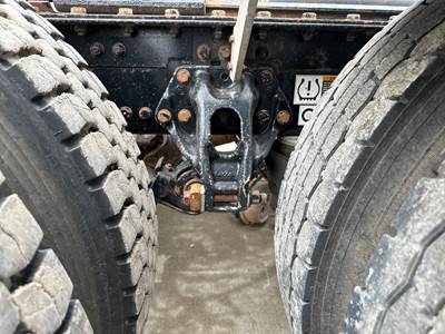 Eaton RSP41 Rear Axle Housing for a Kenworth W900L