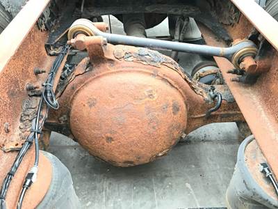 Eaton RST41 Rear Axle Housing for a Mack CXN