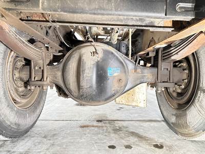 Eaton S21-170 Rear Axle Housing for a Peterbilt 335