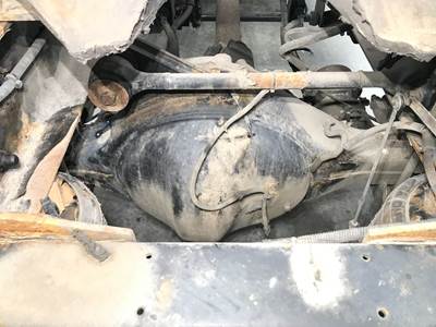 Eaton S23-170D Rear Axle Housing for a Kenworth T440