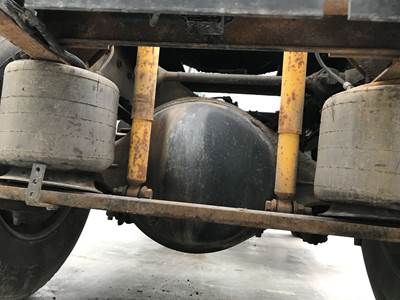 Eaton S23-190 Rear Axle Housing for a Kenworth T300