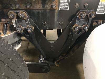 Eaton S23-190 Rear Axle Housing for a Kenworth T680
