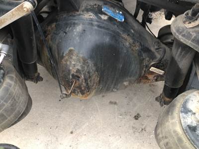 Eaton S23-190 Rear Axle Housing for a Peterbilt 579