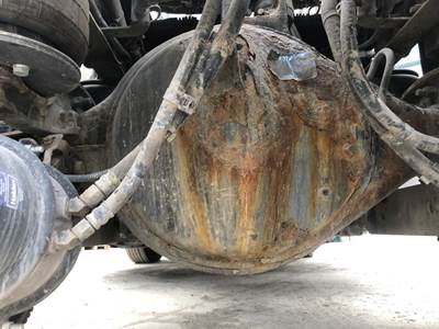 Eaton S23-190 Rear Axle Housing for a Kenworth T680