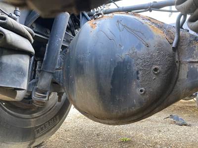 Eaton S23-190D Rear Axle Housing for a Peterbilt 587
