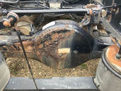 Eaton S26-190D Rear Axle Housing for a Peterbilt 579
