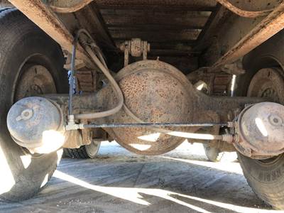 International RA472 Rear Axle Housing for a International S1900