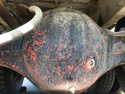 International RA472 Rear Axle Housing for a International 4300 Transtar