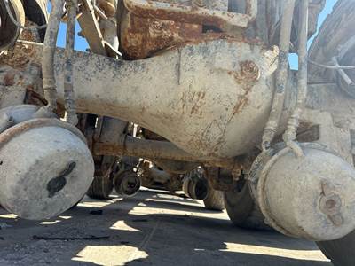 Mack CRD151 Rear Axle Housing for a Mack Leu