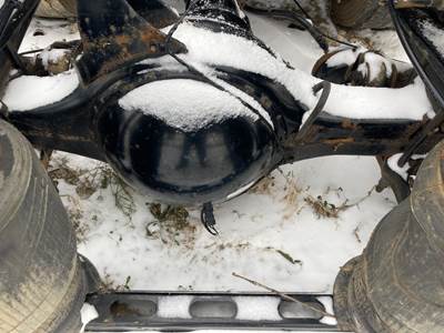 Meritor 3200F2216 Rear Axle Housing for a Volvo VNL