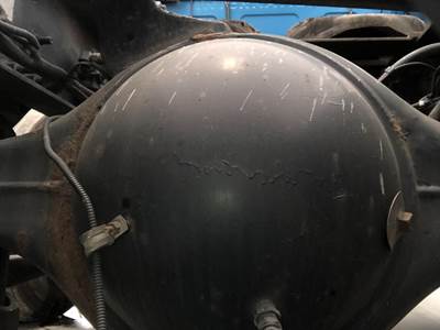 Meritor 3200F2216 Rear Axle Housing for a International LT