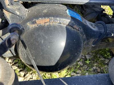 Meritor 3200F2216 Rear Axle Housing for a Peterbilt 579