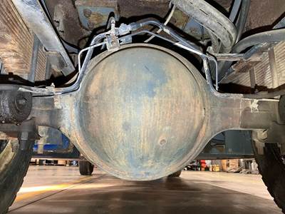 Meritor 3200P1706 Rear Axle Housing for a Ford F700