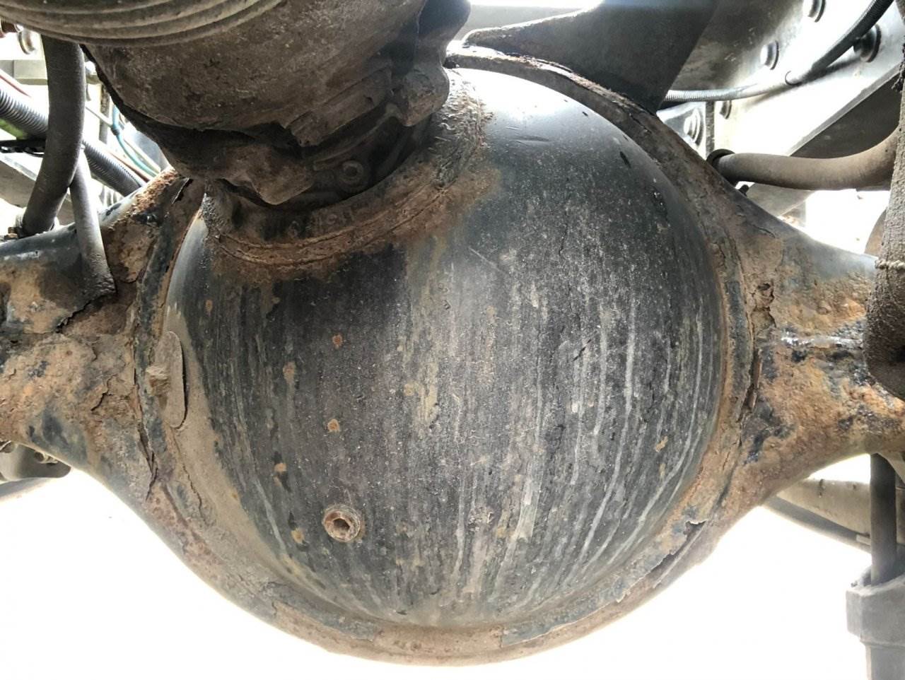 Meritor MD2014X Rear Axle Housing for a International Prostar For Sale