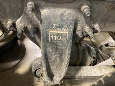 Meritor ME20165 Rear Axle Housing for a Freightliner Cascadia