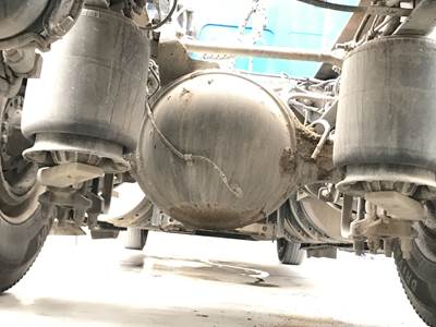 Meritor ME20165 Rear Axle Housing for a International Prostar