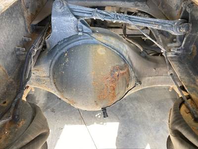 Meritor MR20143M Rear Axle Housing for a Volvo VNL