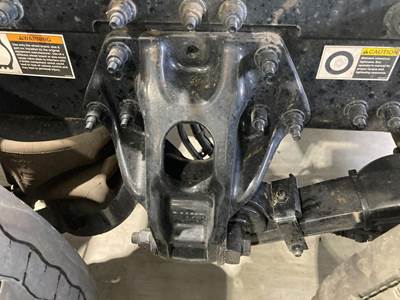 Meritor MR2014E Rear Axle Housing for a Peterbilt 579
