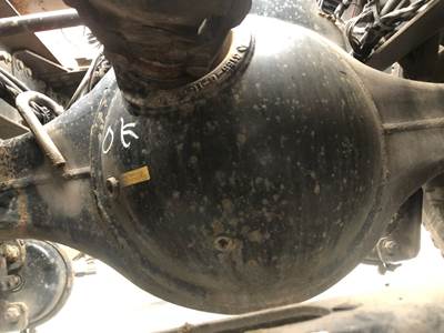 Meritor MR2014X Rear Axle Housing for a Mack Cxu