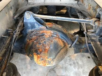 Meritor MR2014X Rear Axle Housing for a Volvo VNL