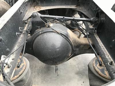 Meritor MR2014X Rear Axle Housing for a Volvo VNL