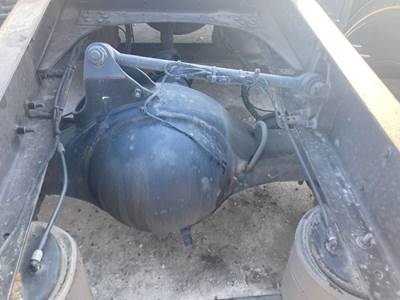 Meritor MR2014X Rear Axle Housing for a Volvo VNL